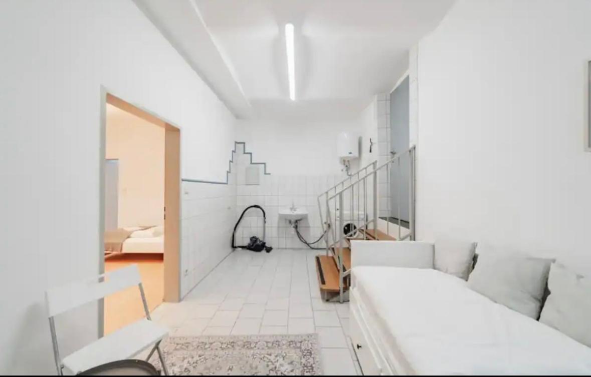 Souterrain Apartment Vienna